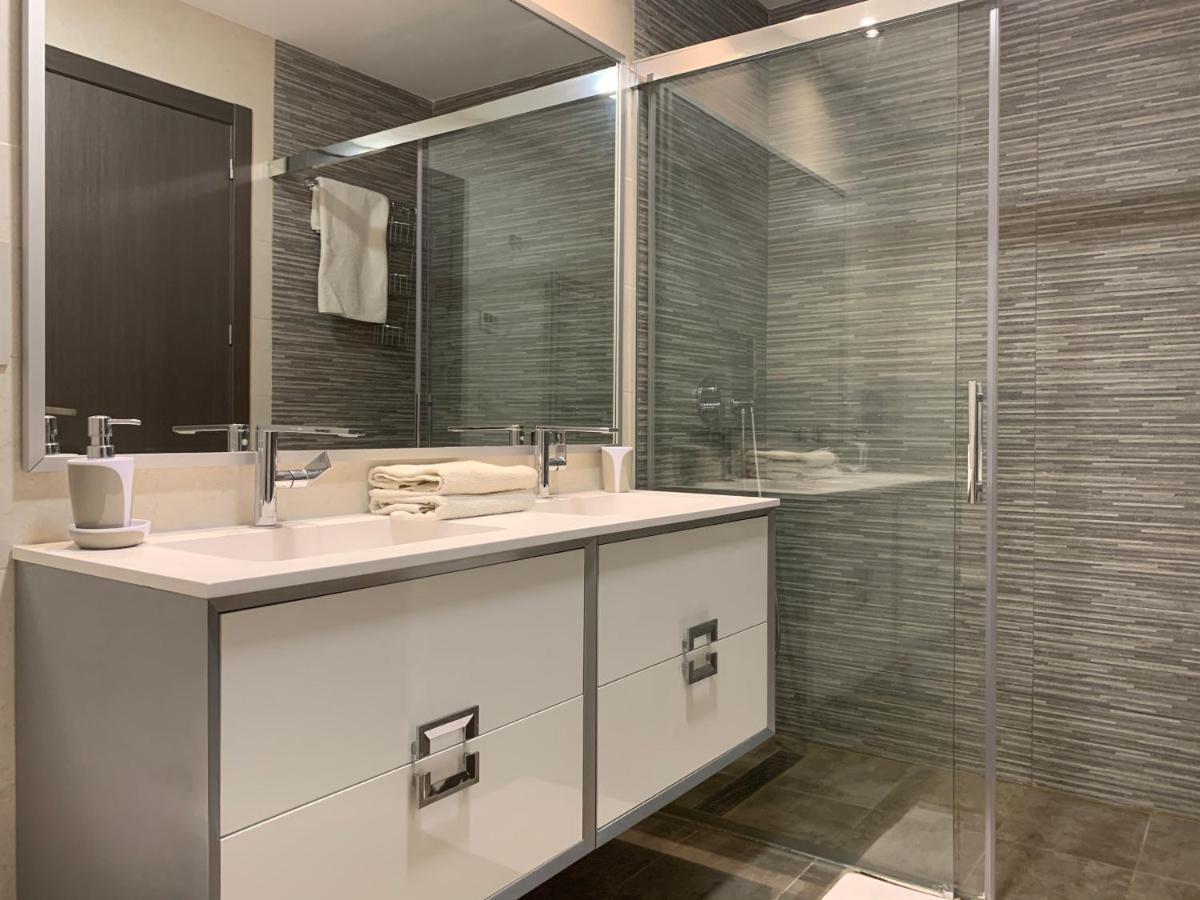 Apartamento De Lujo En Primera Linea De Playa Бенидорм Экстерьер фото