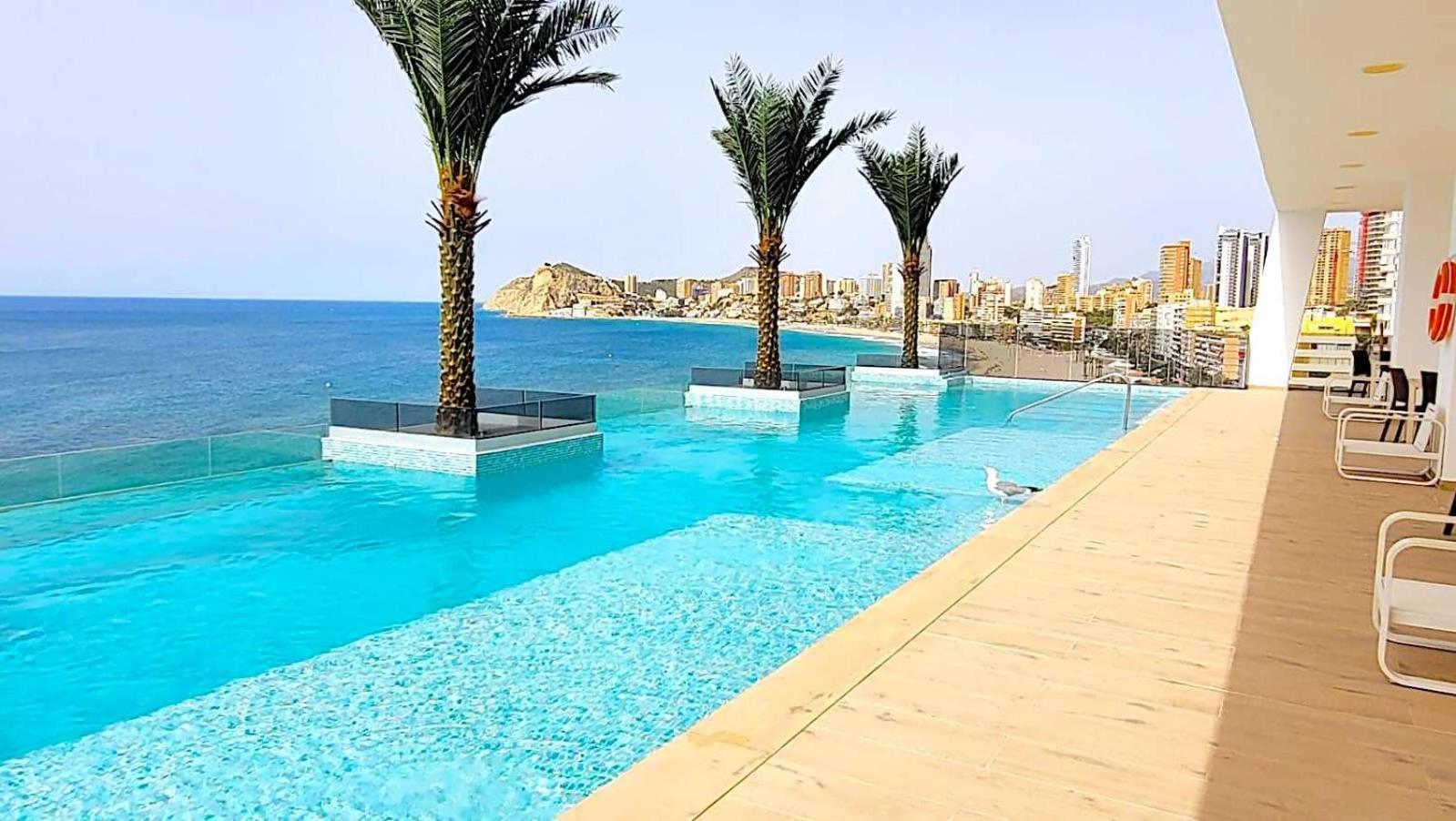 Apartamento De Lujo En Primera Linea De Playa Бенидорм Экстерьер фото